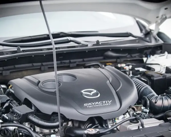 Silnik do Mazdy 6: Benzyna czy diesel? Ekspert radzi, co wybrać!